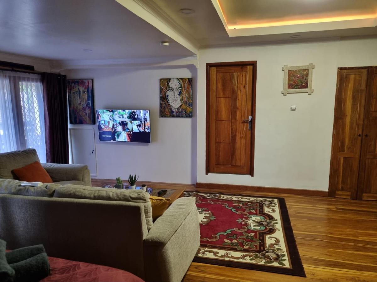 Suci'S Friendly Apartments Mataram Luaran gambar
