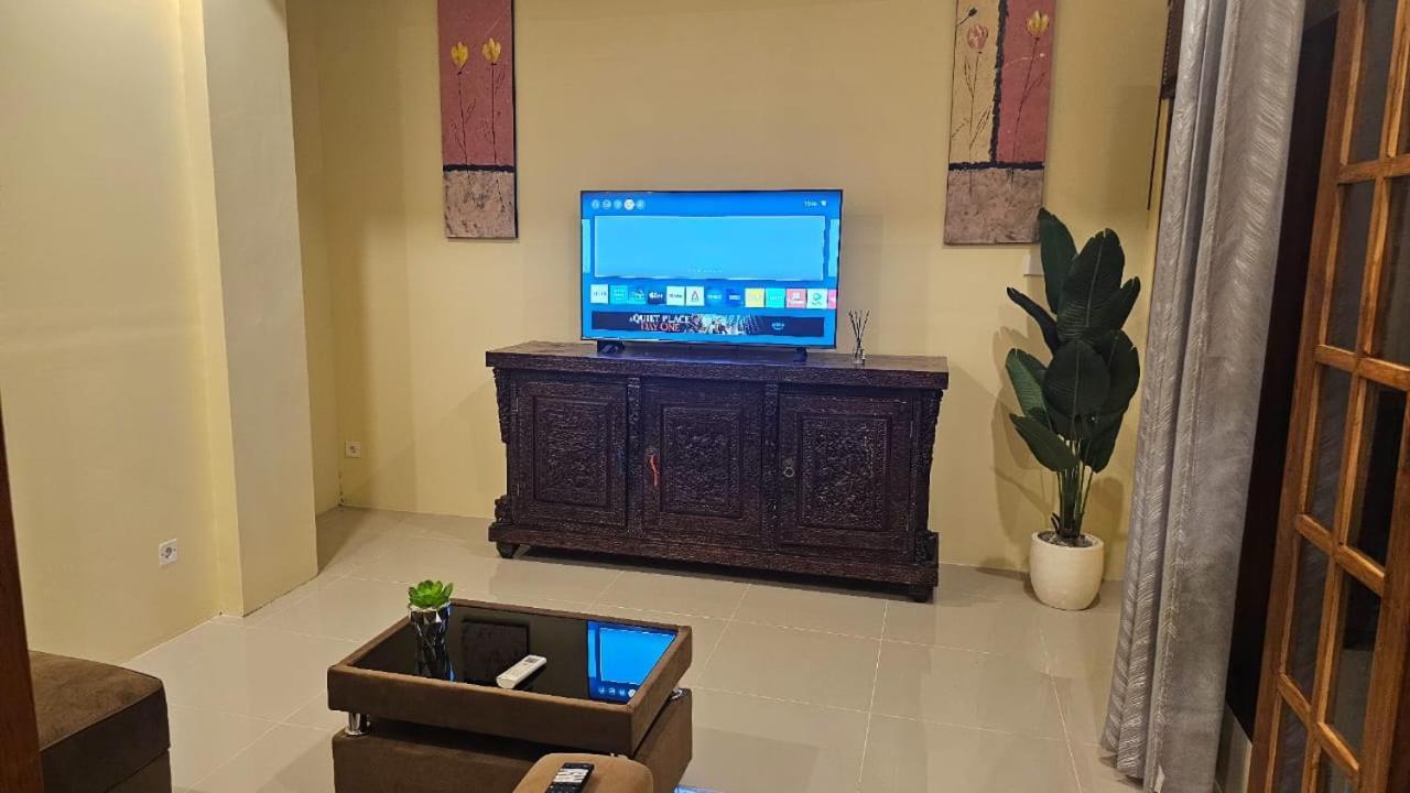 Suci'S Friendly Apartments Mataram Luaran gambar