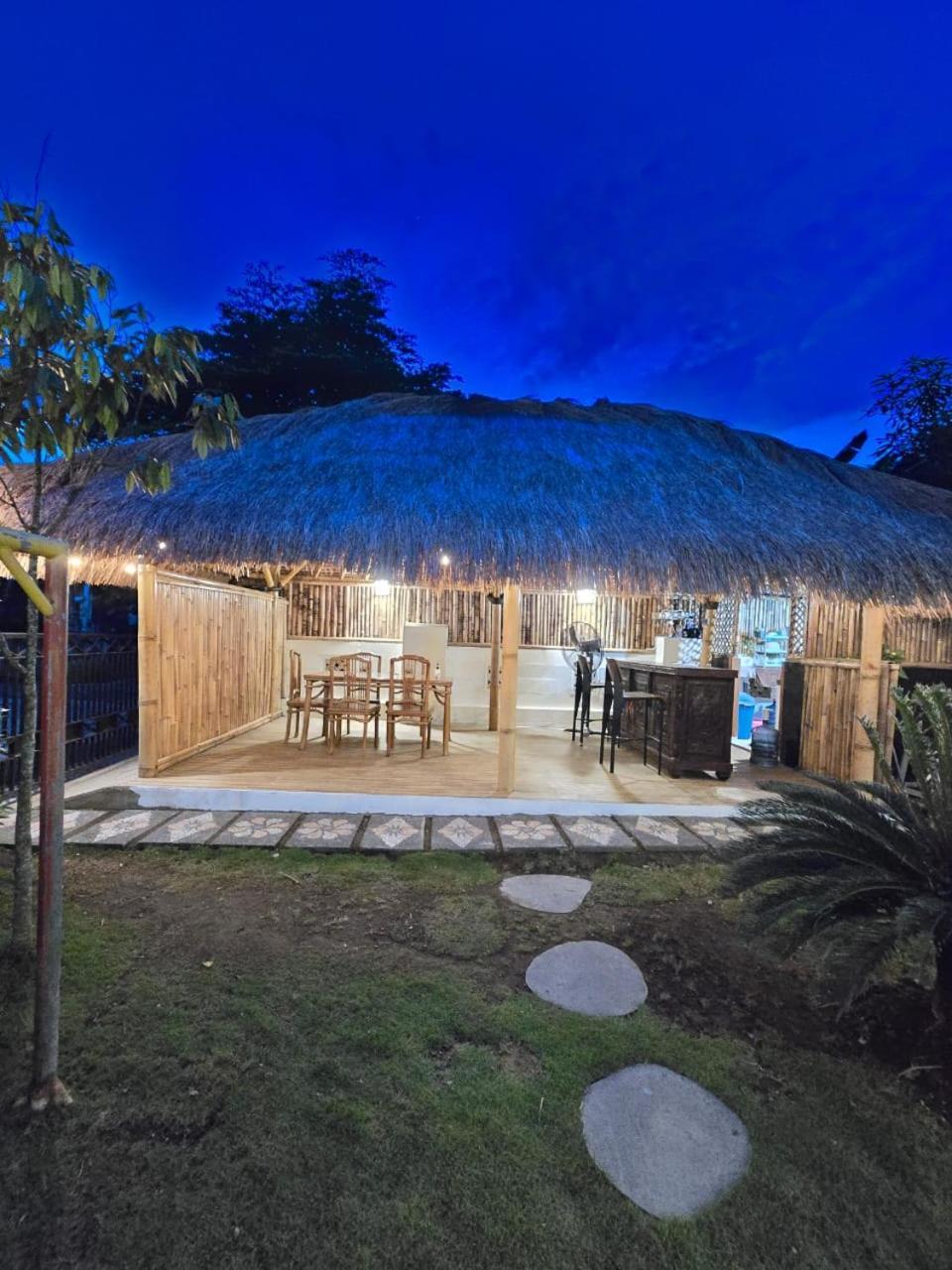 Suci'S Friendly Apartments Mataram Luaran gambar